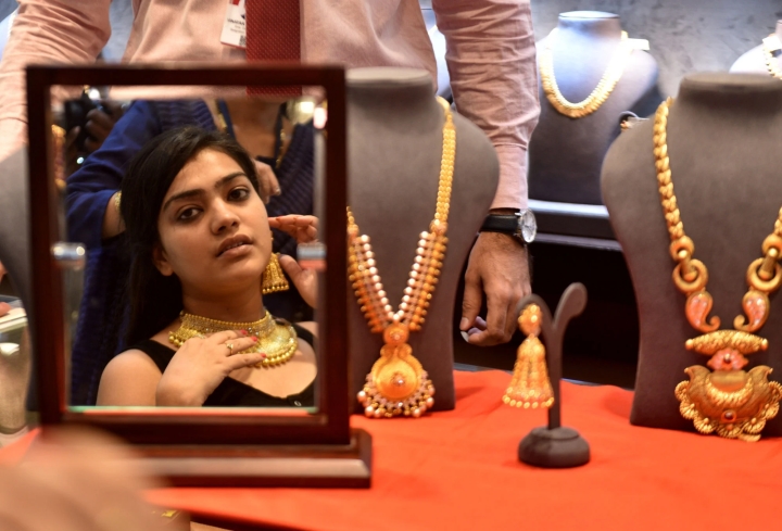 Giá vàng quá cao, người dân Ấn Độ ngại cưới 